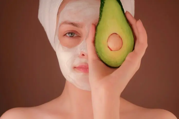 Măști pentru față exfoliante, complet naturale